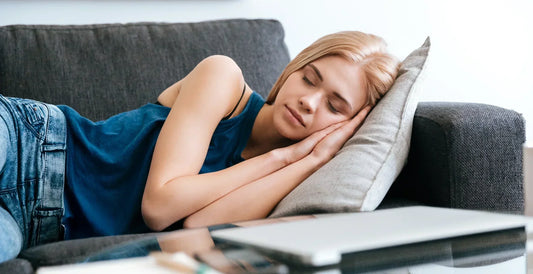 Senność po południu jako sygnał mitochondrialny – co nam mówi „dip energetyczny" i jak go zinterpretować